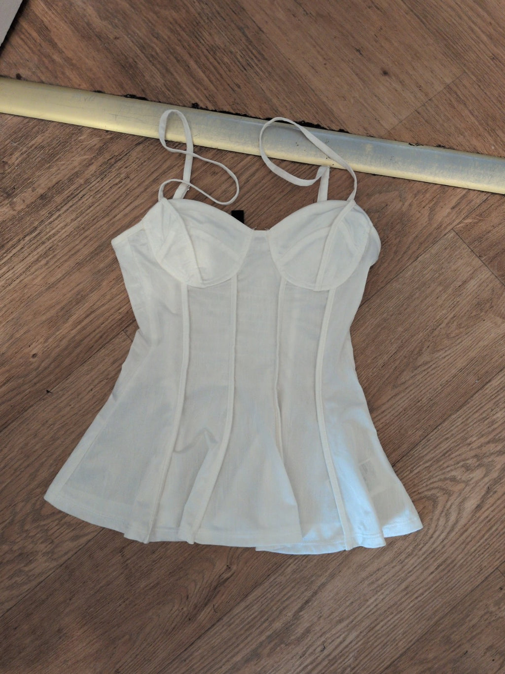 Ladies Divided Size 2XS White Sleeveless Top