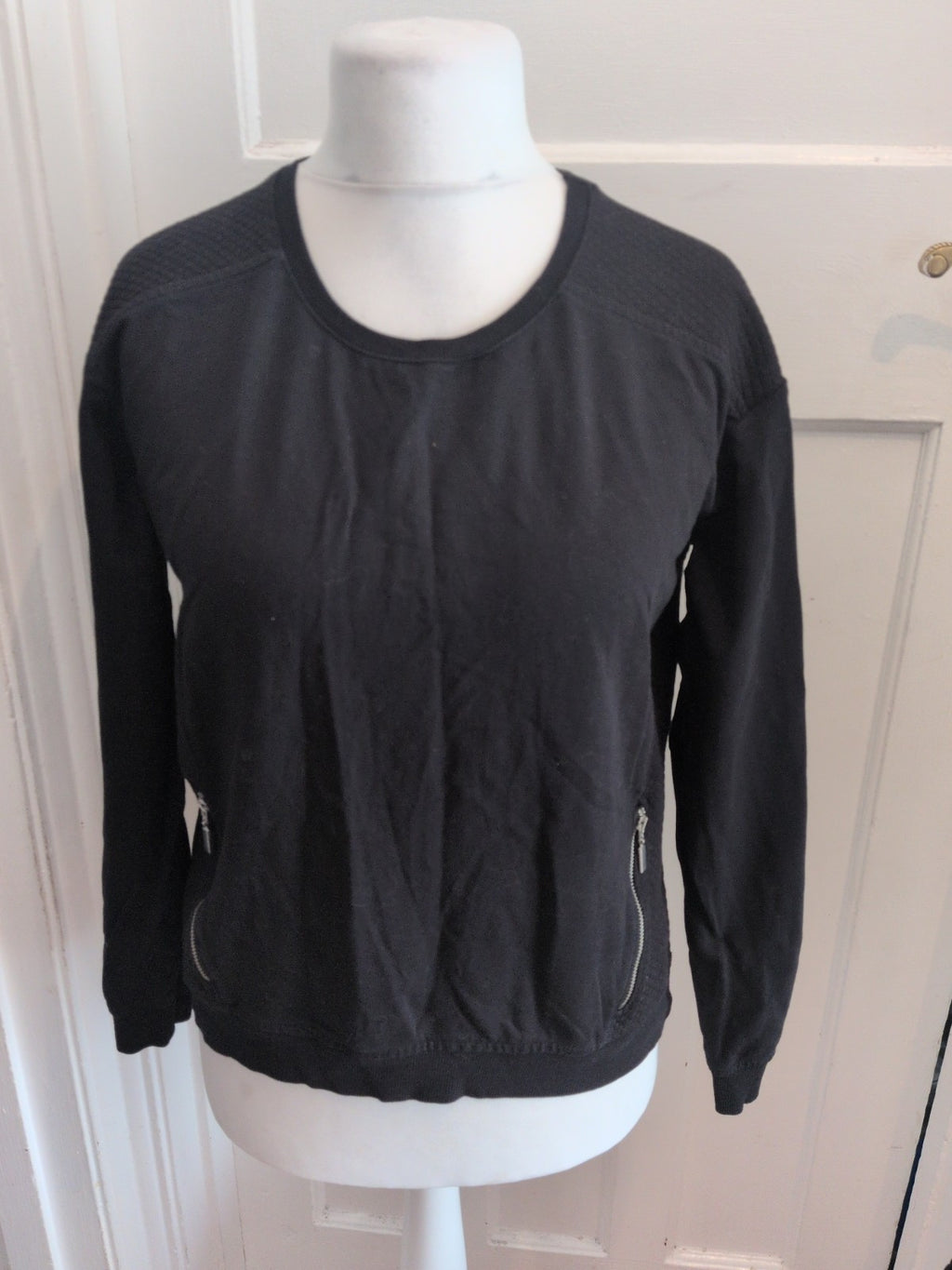Select 14 Black Long Sleeve Jumper
