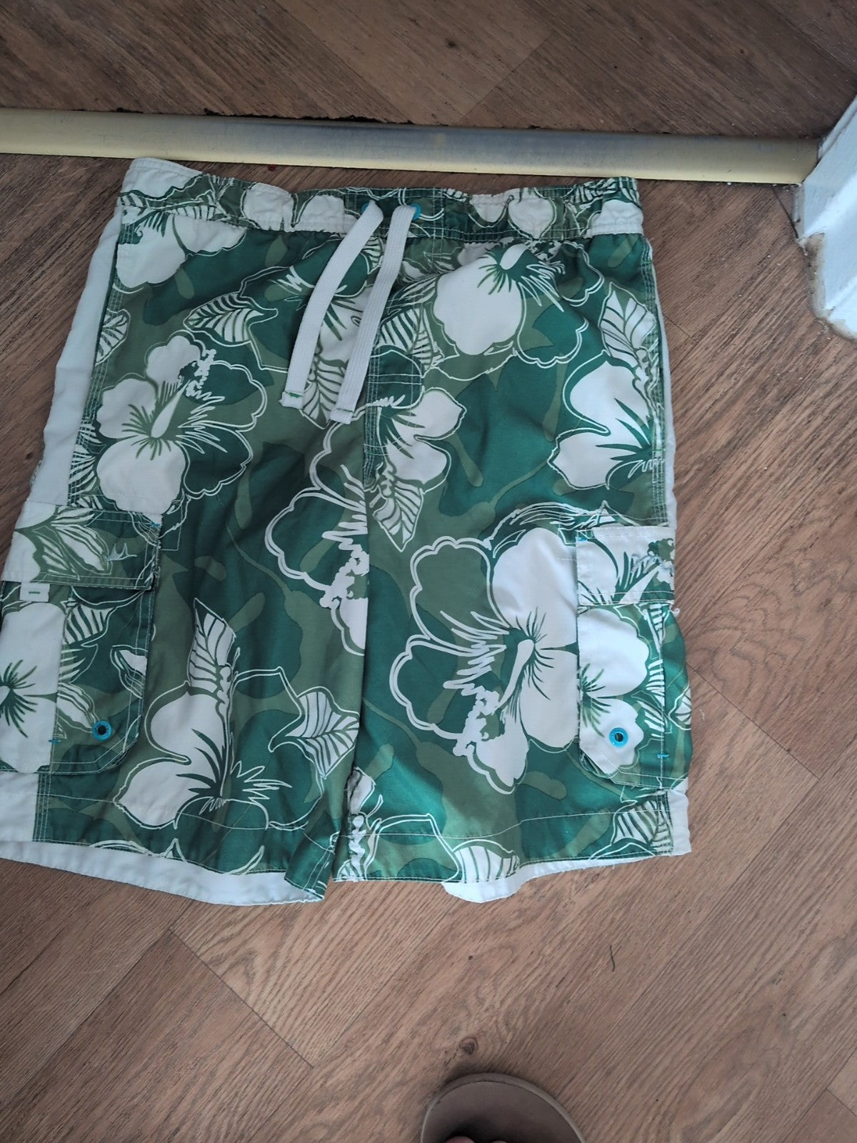 Mantaray Small Green And White Floral Elasticated Swim Shorts