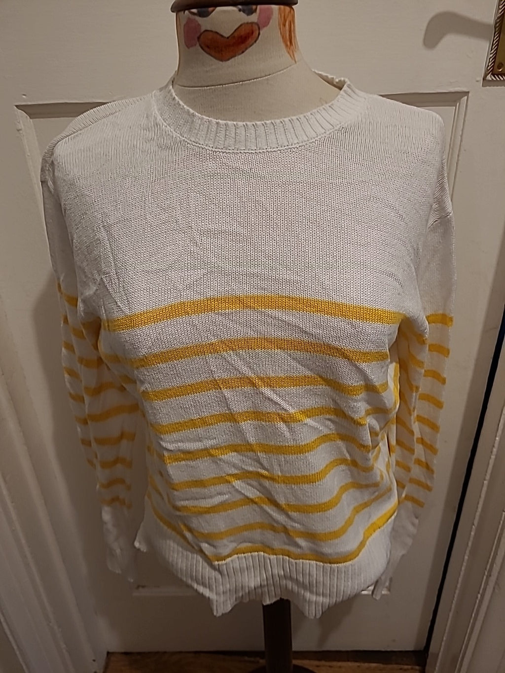 Ladies Papaya Size Small Yellow White Pullover Jumper