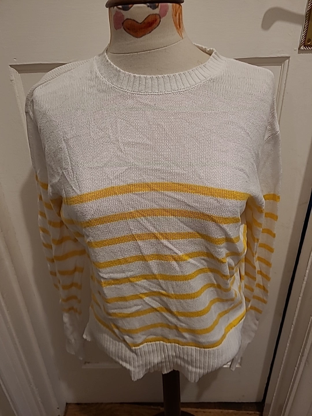 Ladies Papaya Size Small Yellow White Pullover Jumper