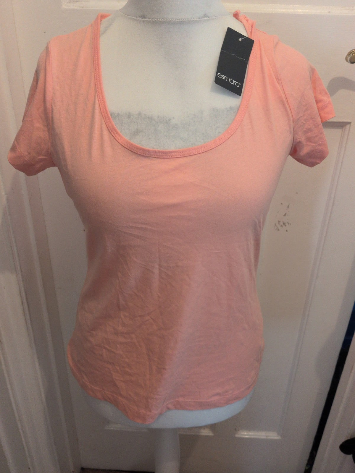 Brand New With Tag Ladies Esmara Size Medium Pink Round Neck T-shirt