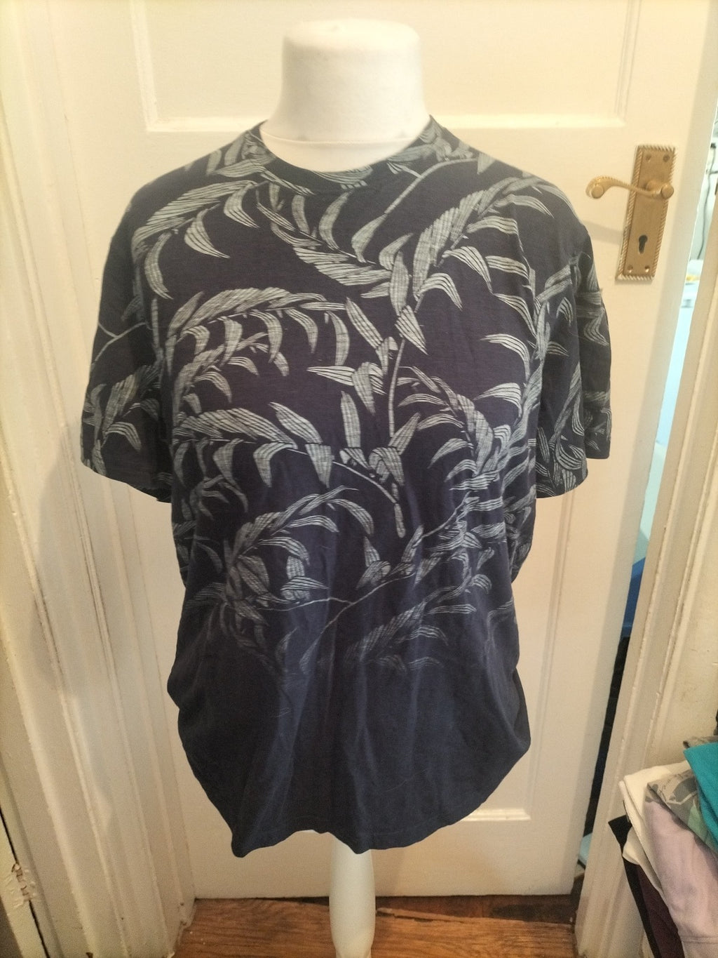 Tu Large Navy And Aqua Floral Short Sleeve T-shirt