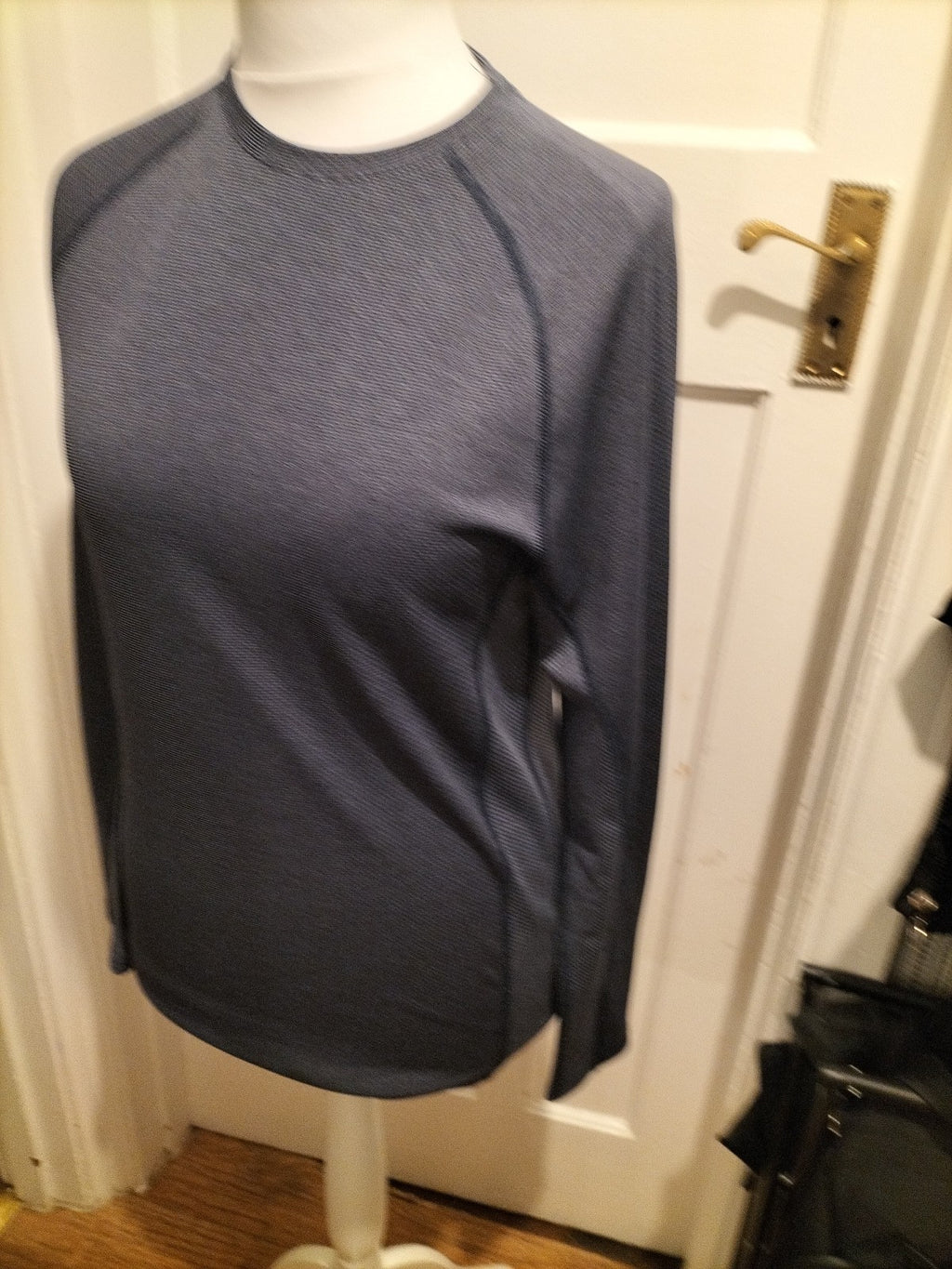 Mens Mountain Warehouse Size Small Navy Long Sleeved Tshirt Uv Protection