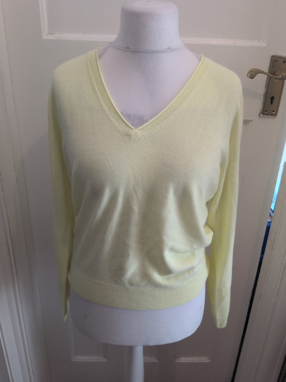 Marks And Spencer 14 Apple V Neck Jumper
