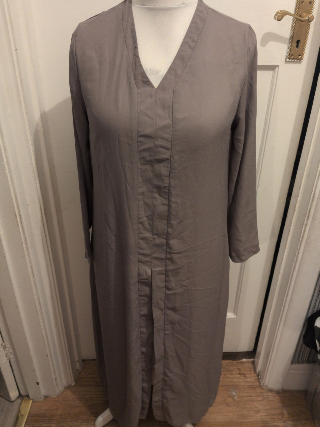 Ladies Size Large Green Long Sleeve Long Length Dress