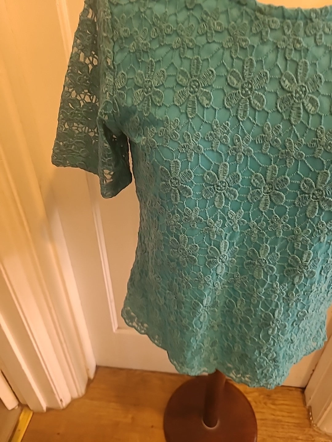 Ladies Emma Blake Size 12 Turquoise Lace Lined Short Sleeved Blouse