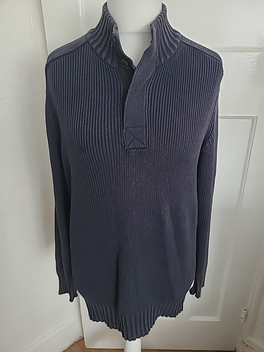 Mens Sandstone Size M Navy Ribbed Jumper