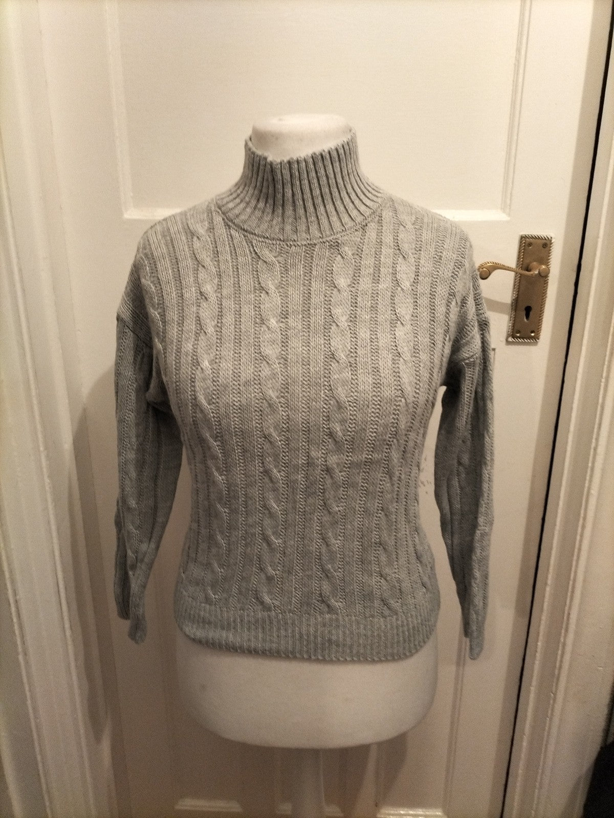 Ladies Lulua London Size Small Grey Knit High Neck Pullover Jumper