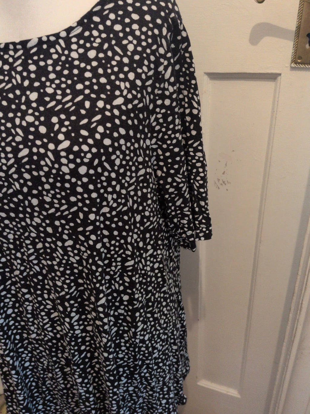 Bonmarche 20 Black And White Speckled Short Sleeve Blouse