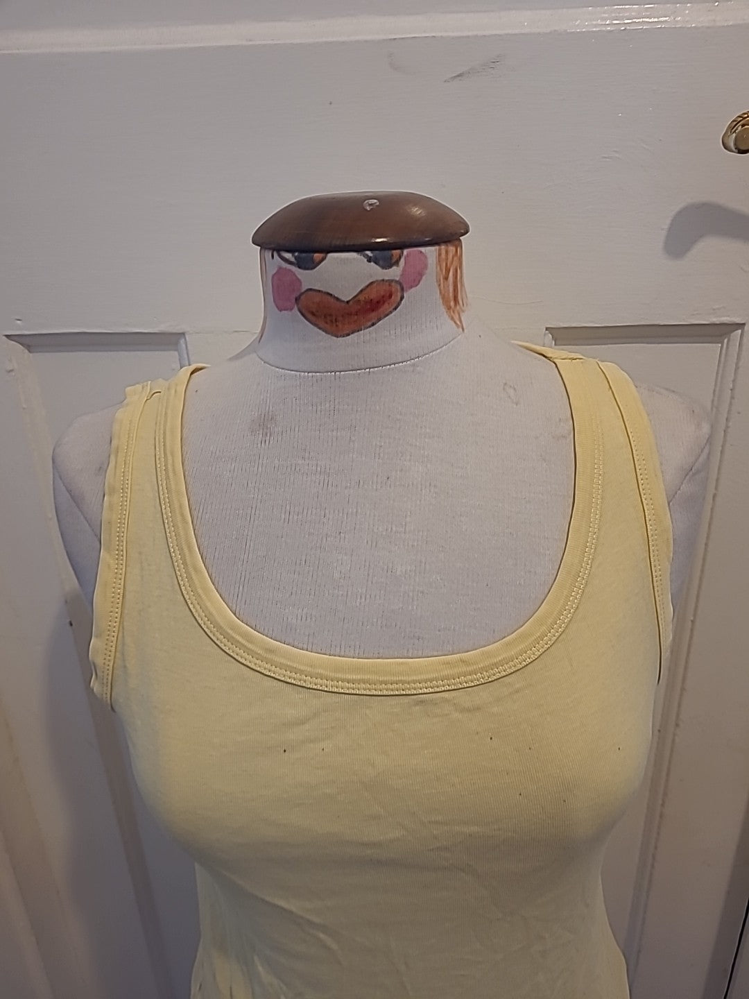 Ladies Tu Size 14 Lemon Sleeveless Vest/Tank Top(Has Few Marks On Front)