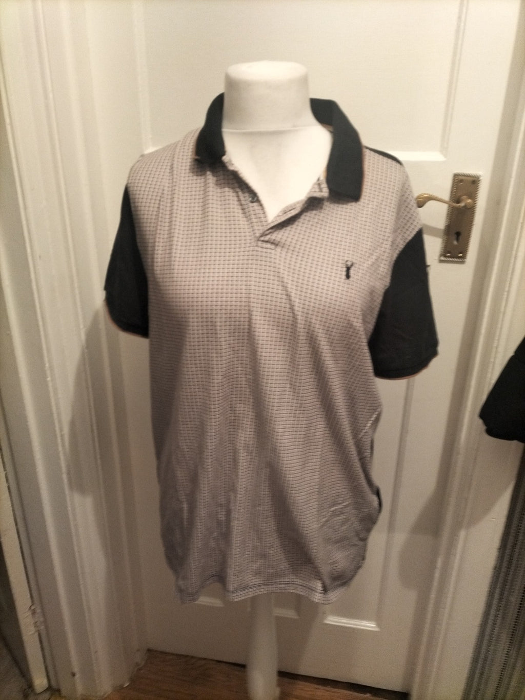 Mens Next Size XL Black With Patterned Front Short Sleeved Shirt