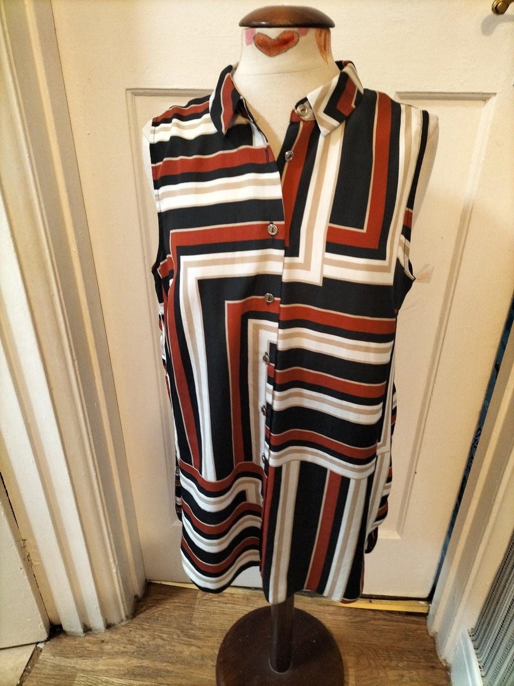 Ladies F&F Size 16 Multicoloured Striped Buttoned Sleeveless Blouse