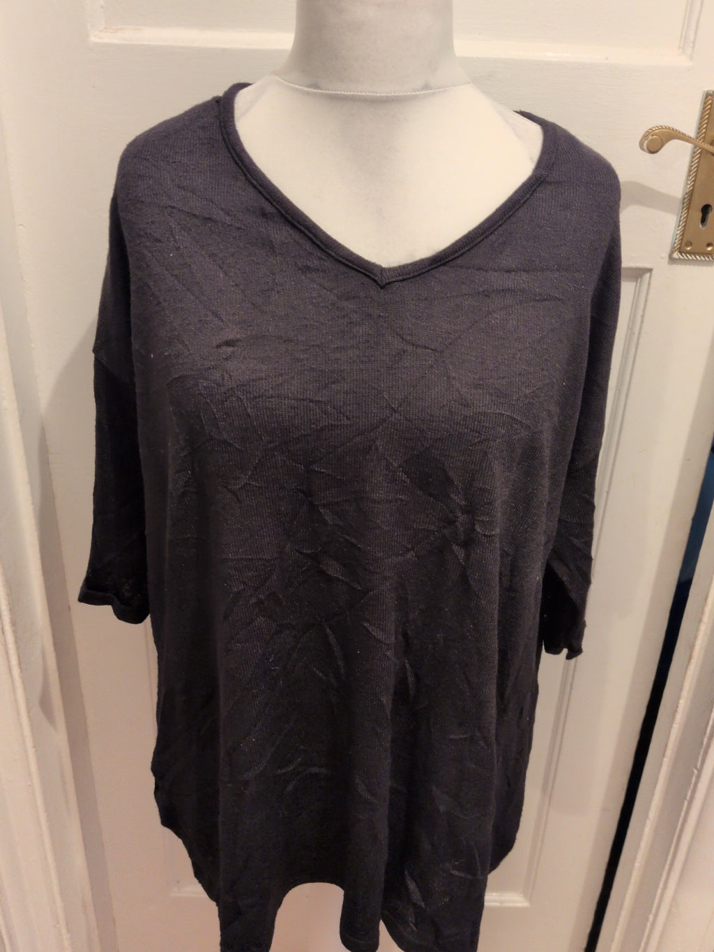 New Look Curves 20 Black Half Sleeve T-shirt