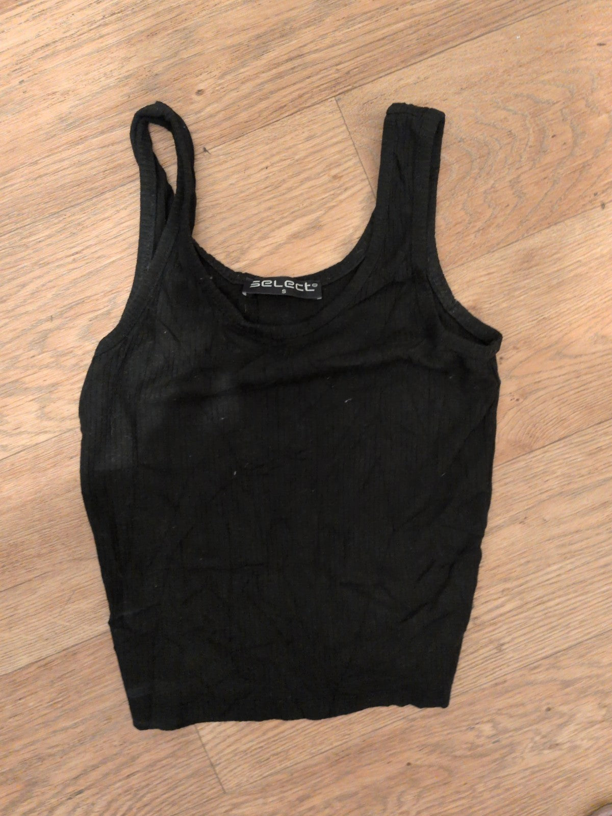 Select Small Black Sleeveless T-shirt