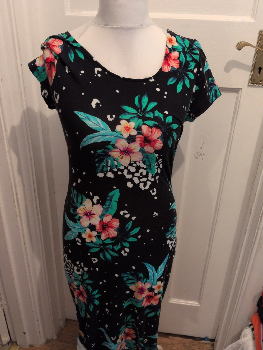 Primark 16 Black Floral Short Sleeve Dress