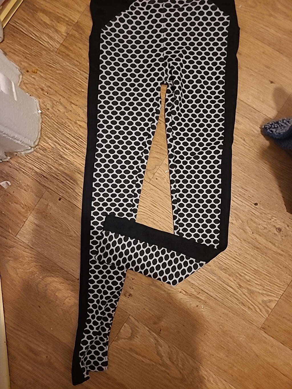 Ladies Primark Size 10 Black And White Poka Dot Leggings