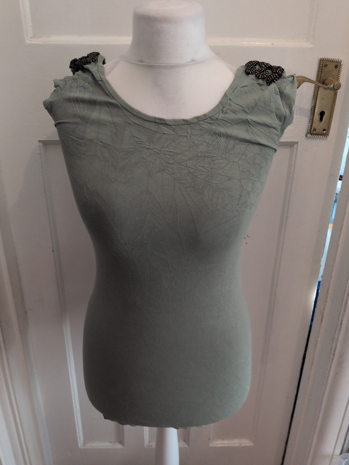 Internationale 8 Green Sleeveless T-shirt