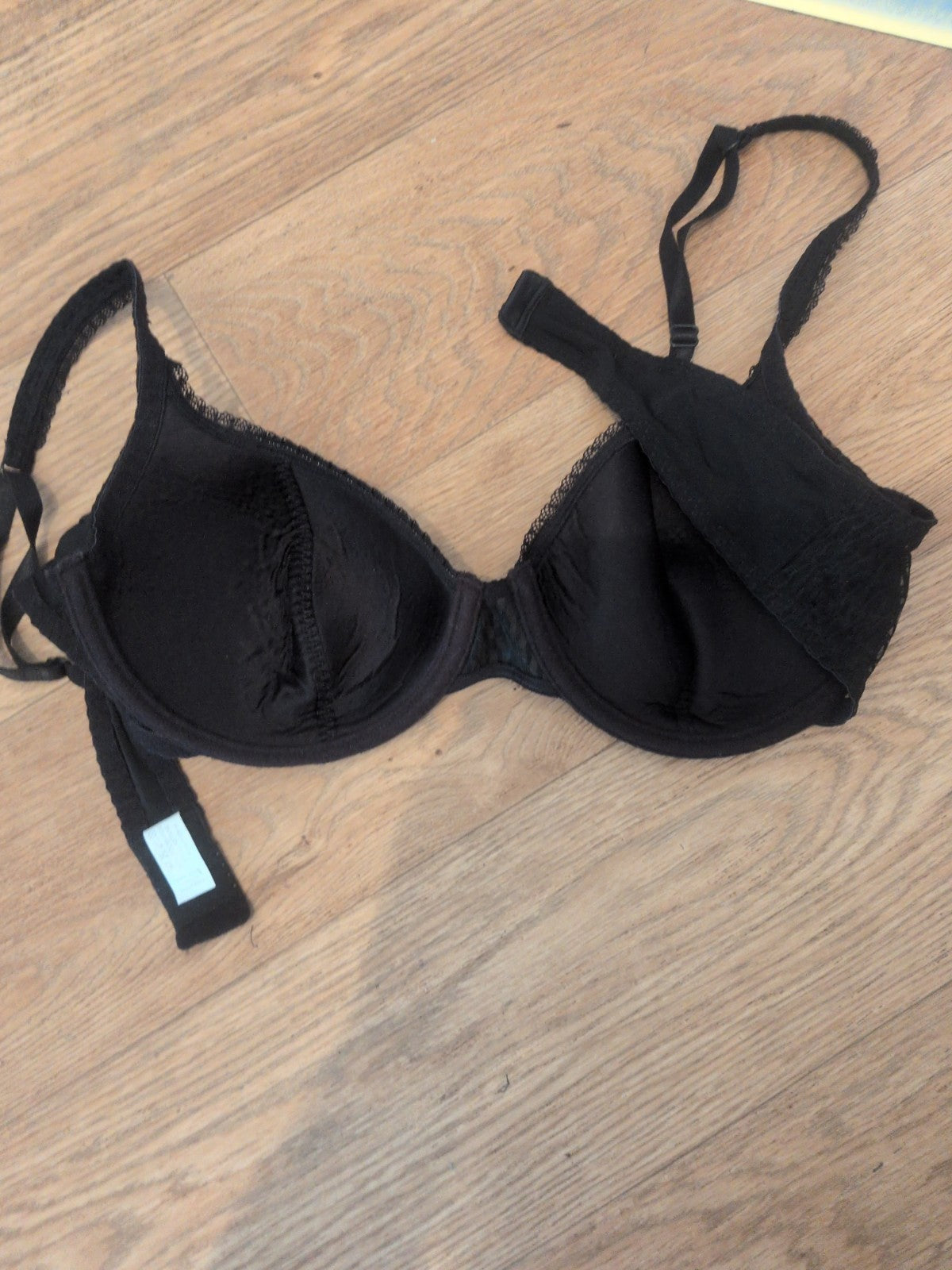 38b Black Padded Wired Bra
