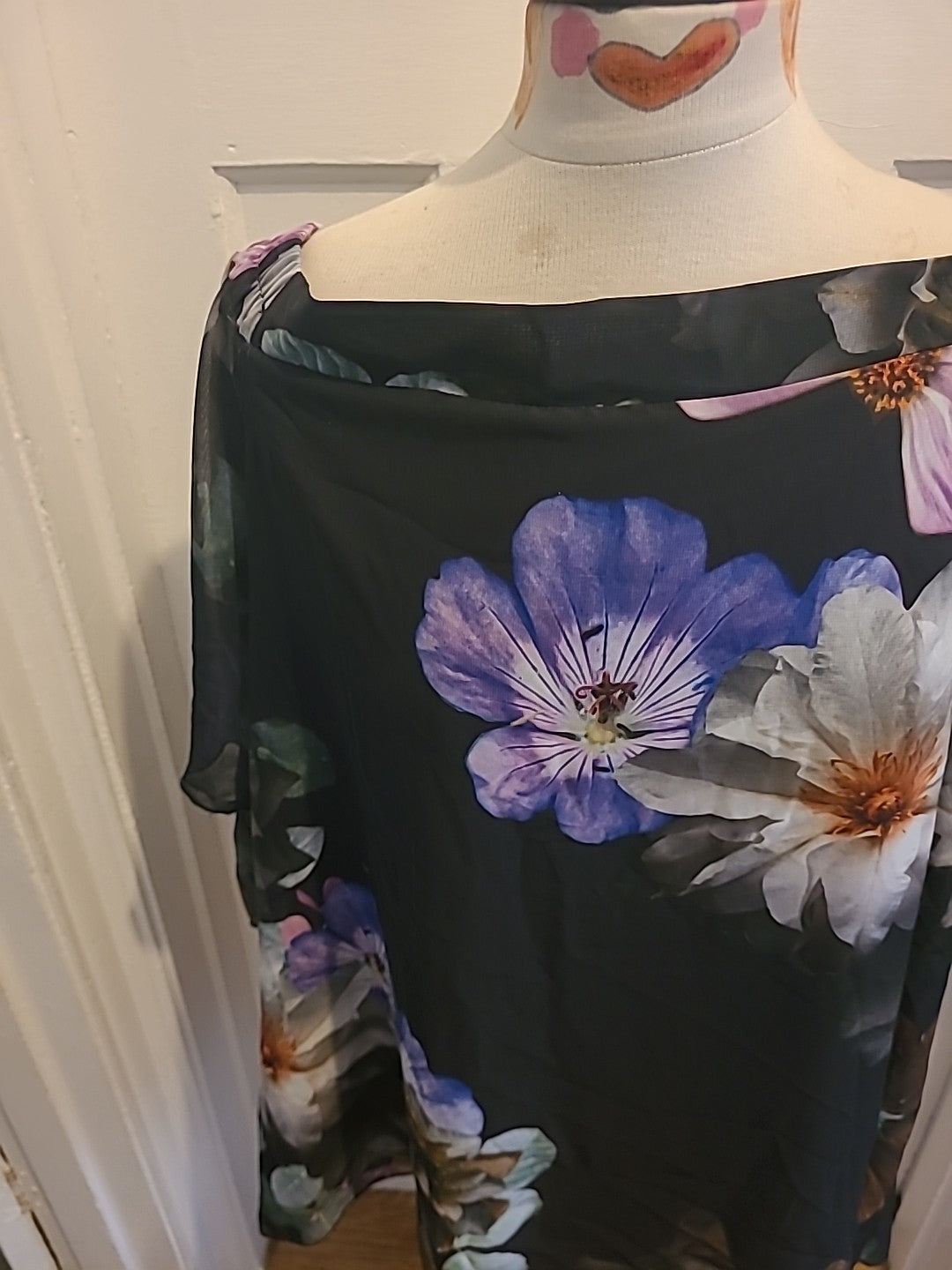 Ladies Lovedrobe Size 18 Multicoloured Floral Short Sleeved Blouse