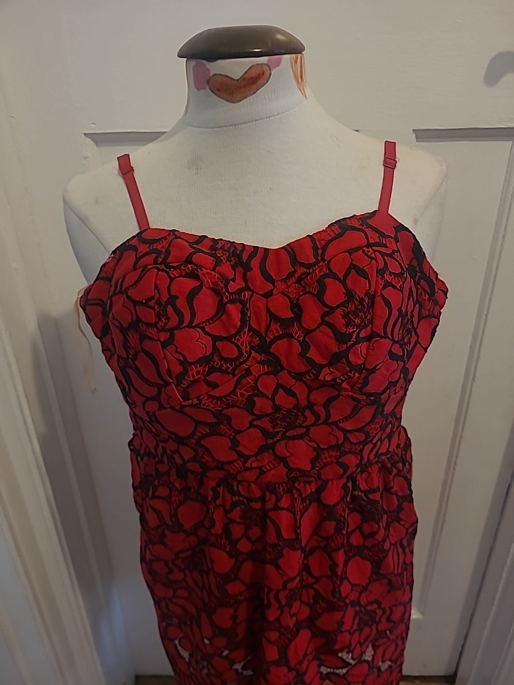 Ladies Lily Rose Size Medium Red Black Floral Padded Bust Dress