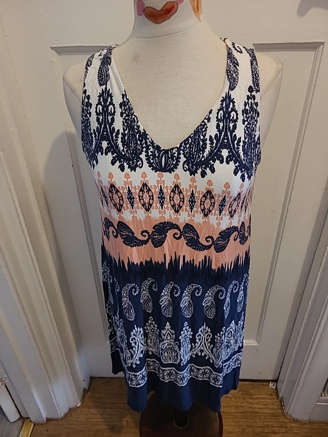 Ladies Tu Size 8 Peach/Navy/White Sleeveless Dress