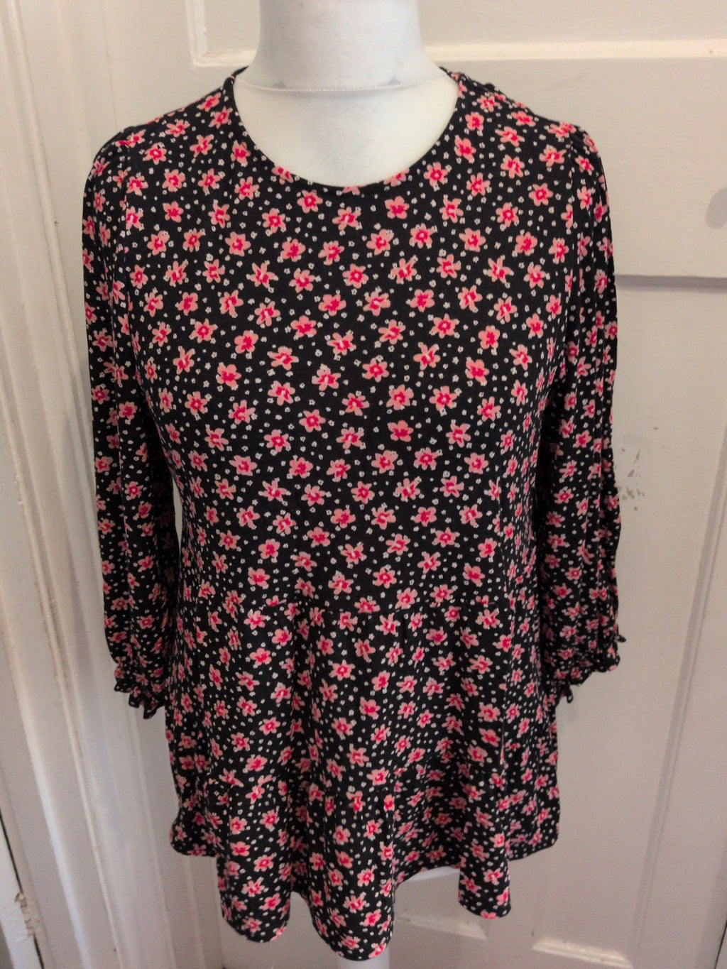 New Look 14 Black With Pink And Red Flowers Long Sleeve Blouse