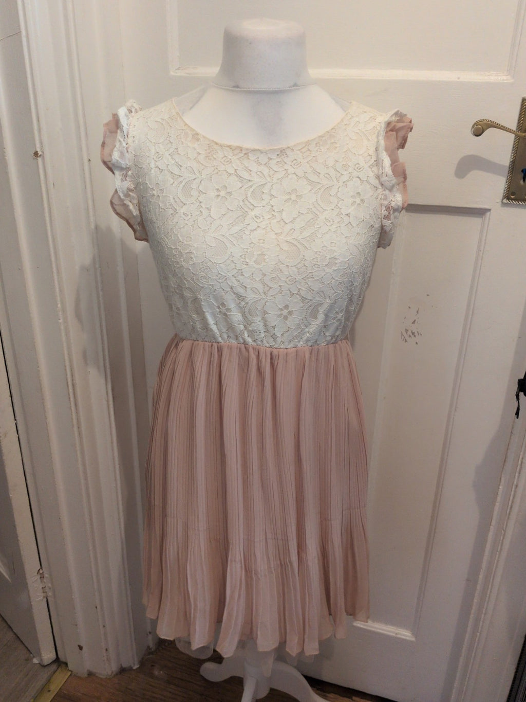 Absolutely & Faith Large Cream And Beige Lined Sleeveless Dress