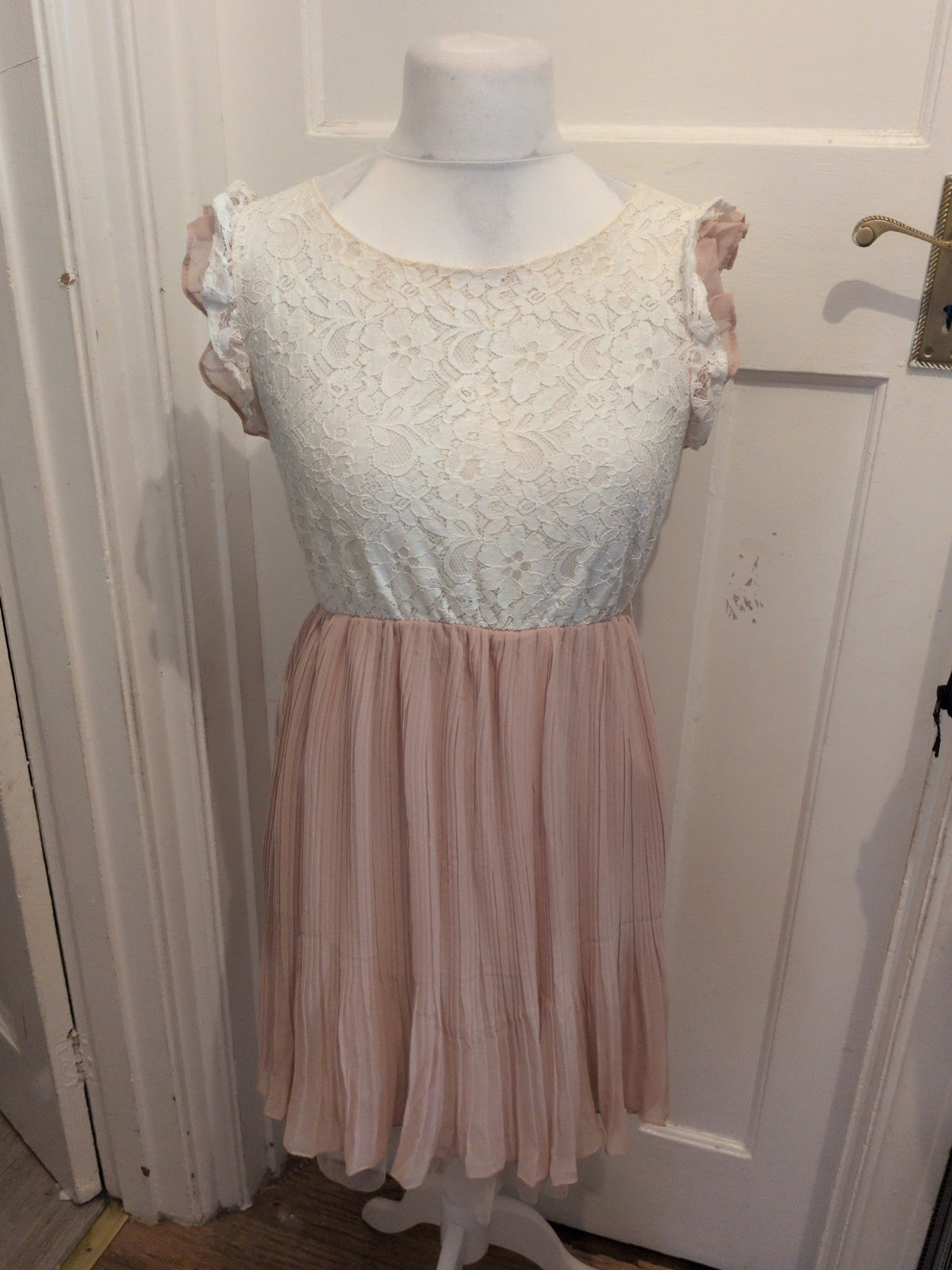 Absolutely & Faith Large Cream And Beige Lined Sleeveless Dress