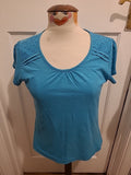 Ladies Size Small Turquoise Short Sleeved Sccop Neck Tshirt