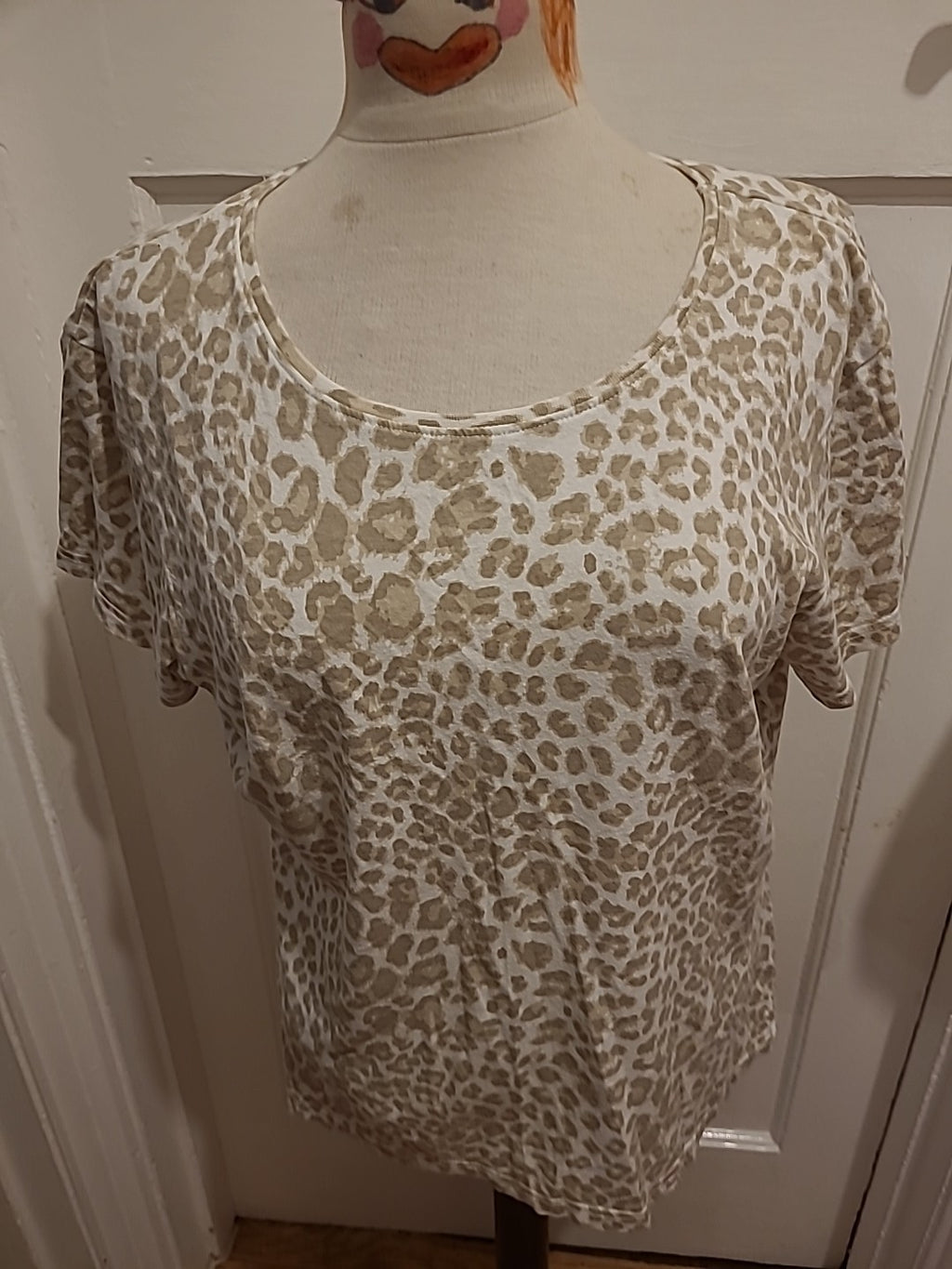 Ladies Orginals Size 12-14 Animal Print Style Short Sleeved Tshirt