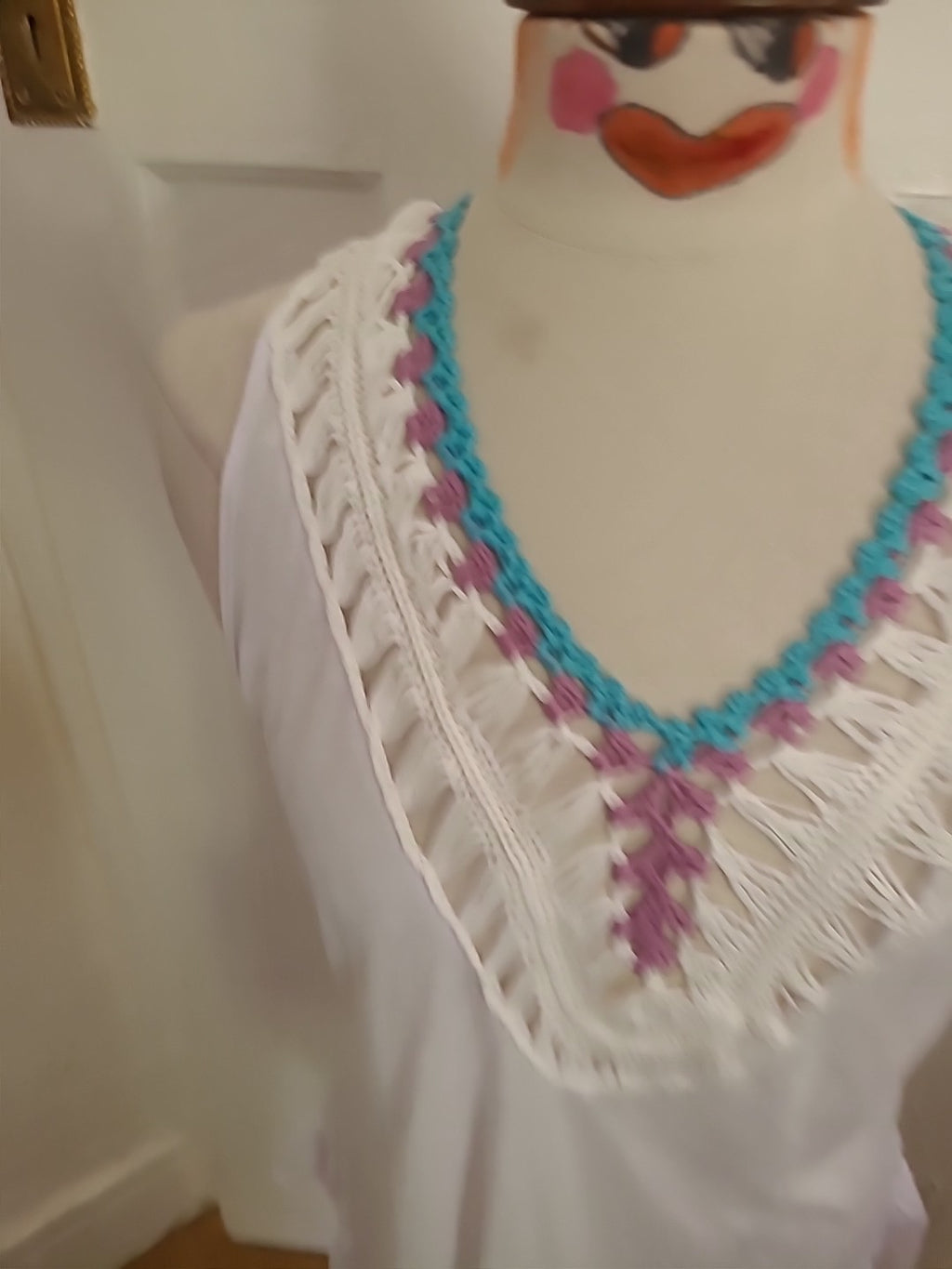 Brand New Ladies Primark 6/8 White Knitted Style Sleeveless Tshirt