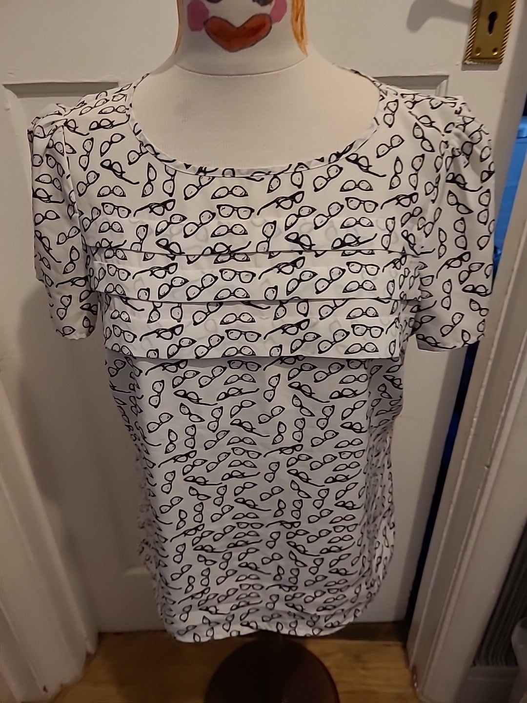 Ladies Marks And Spencer Size 14 Ivory Black "Glasses" Short Sleeved Blouse
