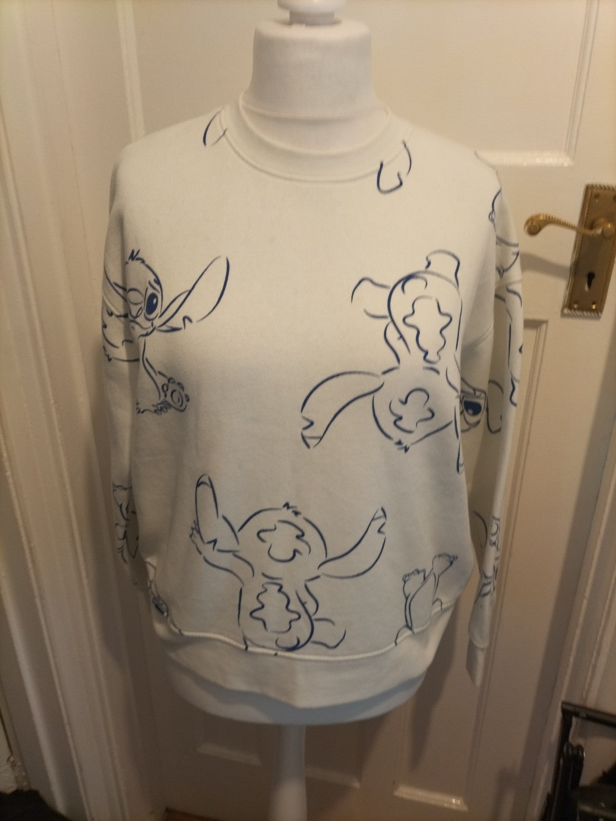 Ladies Disney Size 10-12 White With Blue Long Sleeved Jumper