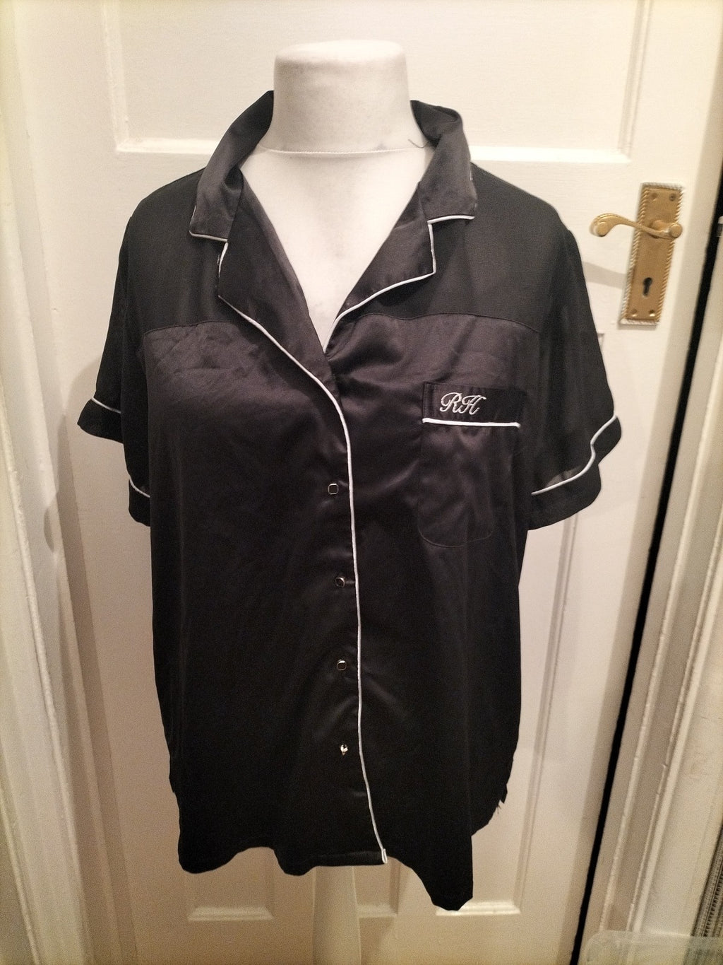 Ladies Rochelle Humes Size 18 Black Short Sleeve Pyjama Top