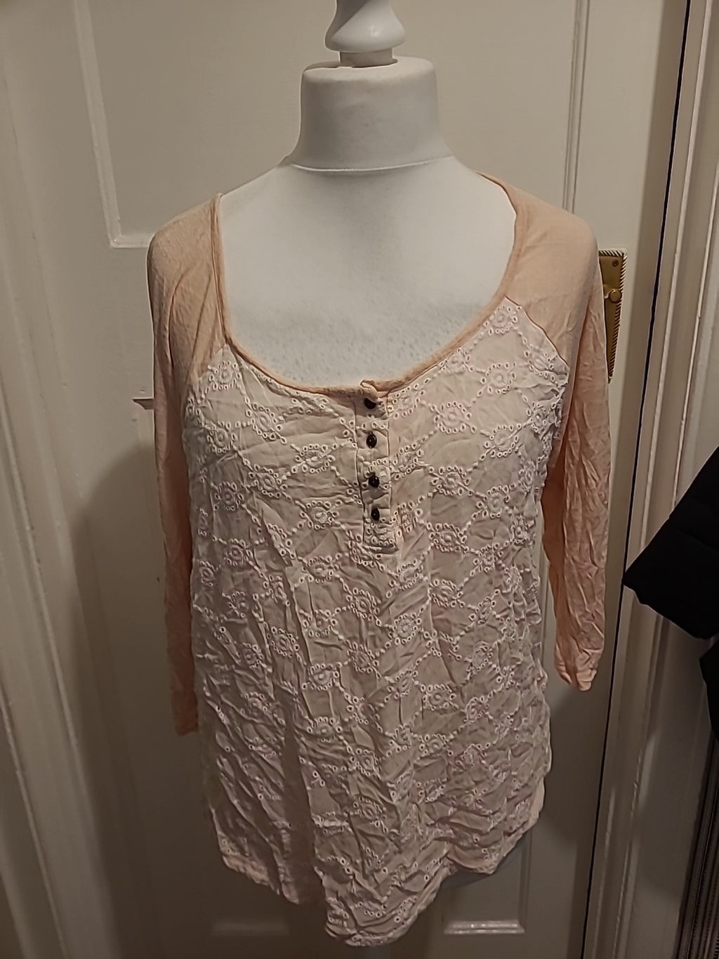 Ladies Falmer Size 16 Pale Pink Scoop Neck Blouse Long Sleeved