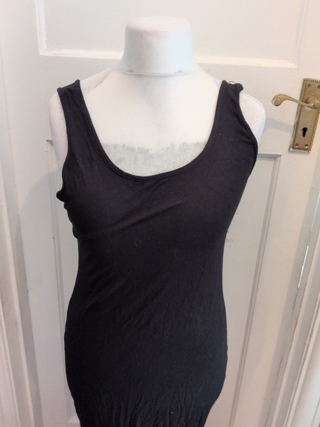 Leila's 16 Black Sleeveless Midi-Lomg Dress
