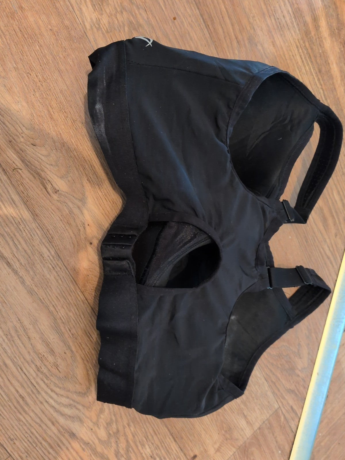 Ladies F&F 40F Black Racer Back No Wire Slight Pad Bra