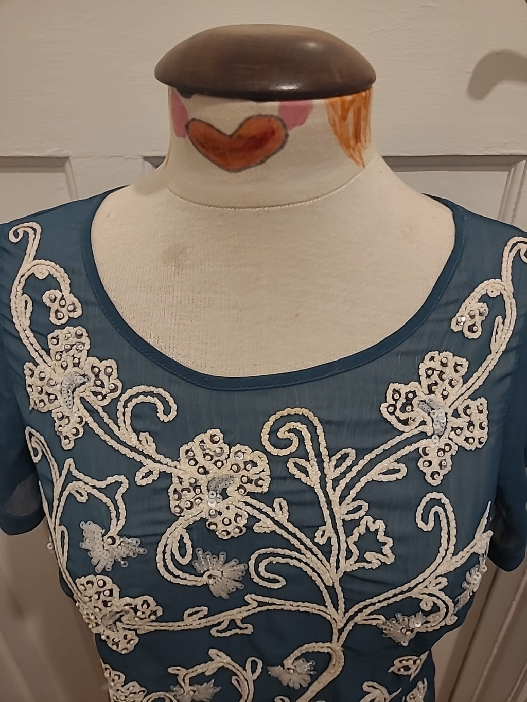 Ladies Monsoon Size 8 Teal With White Embroidery Short Sleeved Tshirt