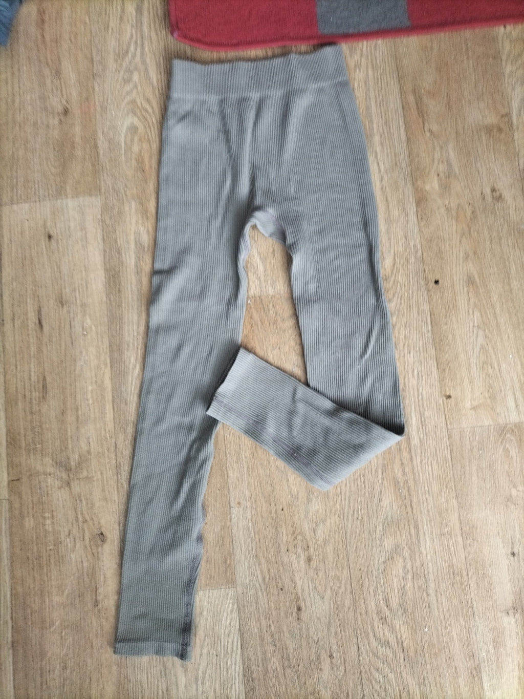 Ladies Size Small Mocha Ribbed Gym Leggings