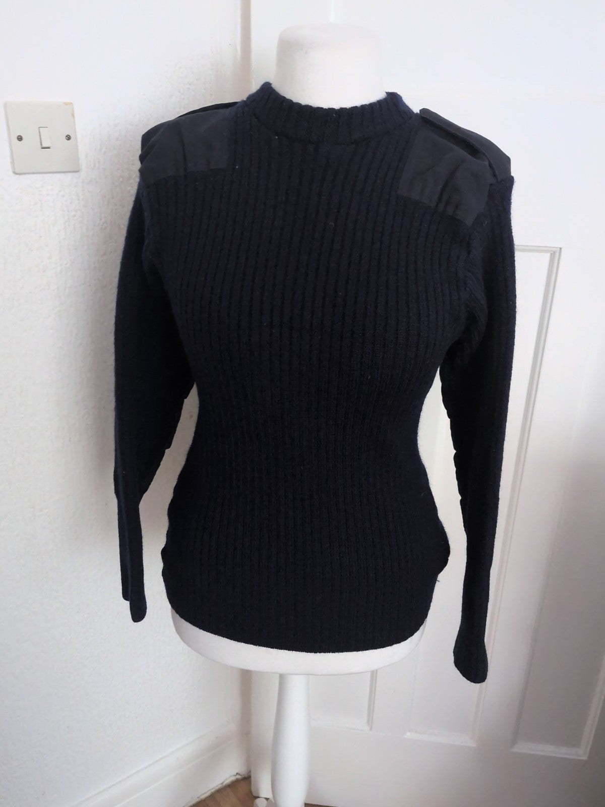 Size 5 Navy Ribbed Long Sleeve Pullover Jumper