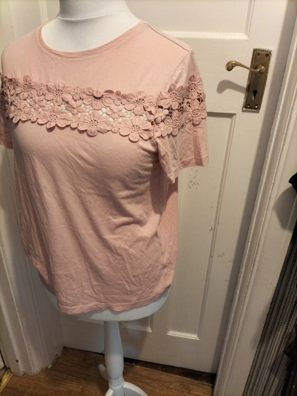 Ladies Size 12 Baby Pink Short Sleeved Lace Panel Top