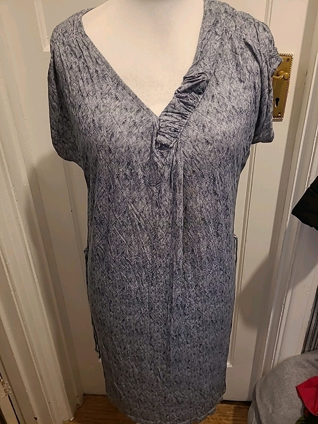 Ladies Crew Clothing Size 14 Grey/Black V Neck Short Sleeved Dress