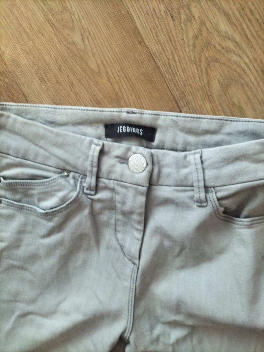 Ladies M&S Size 6 Light Grey Jeggings