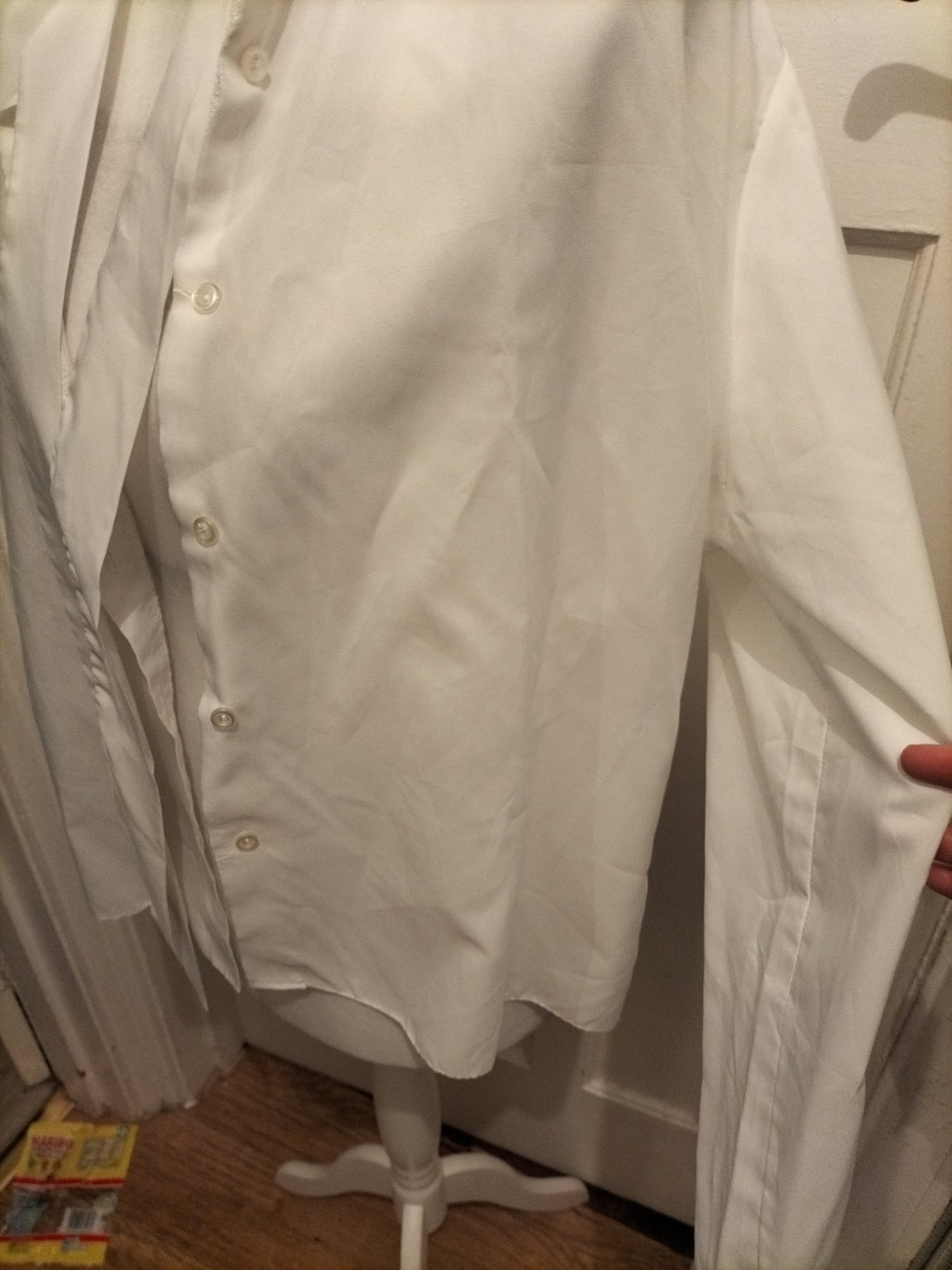 Ladies Size Medium White Lightweight Long Sleeve Blouse