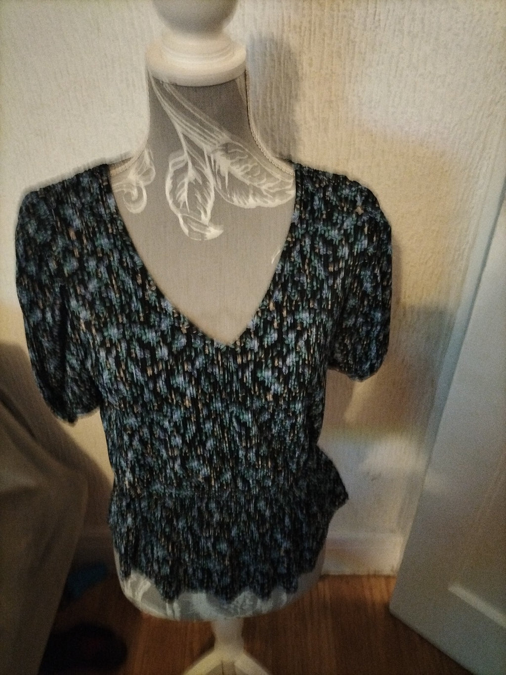 Ladies Brave Soul Size Small Multi Crinkle Blouse