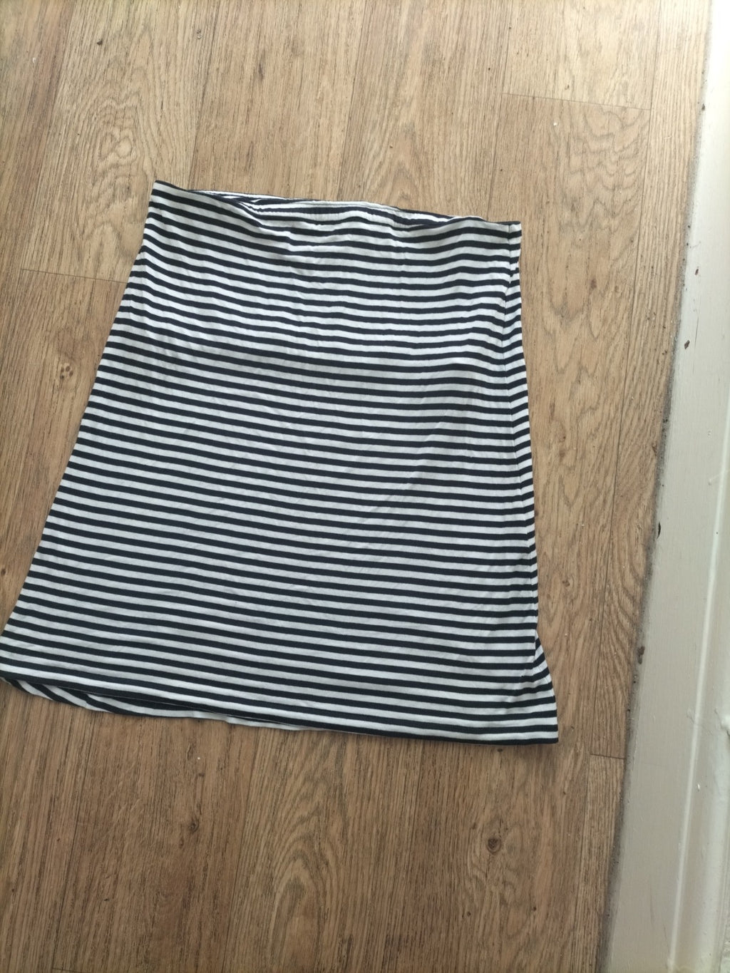 Ladies Baukjen Size 8 Navy White Striped Elasticated Mini Skirt