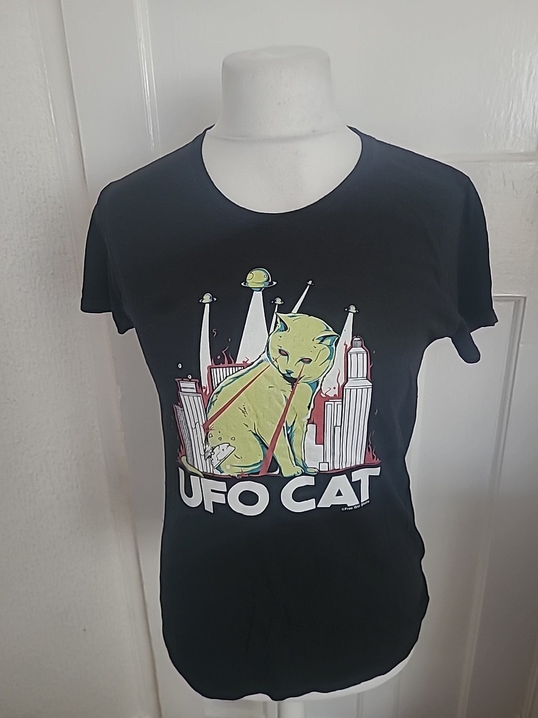 Mens Gildan Size M UFO Cat Print Tshirt