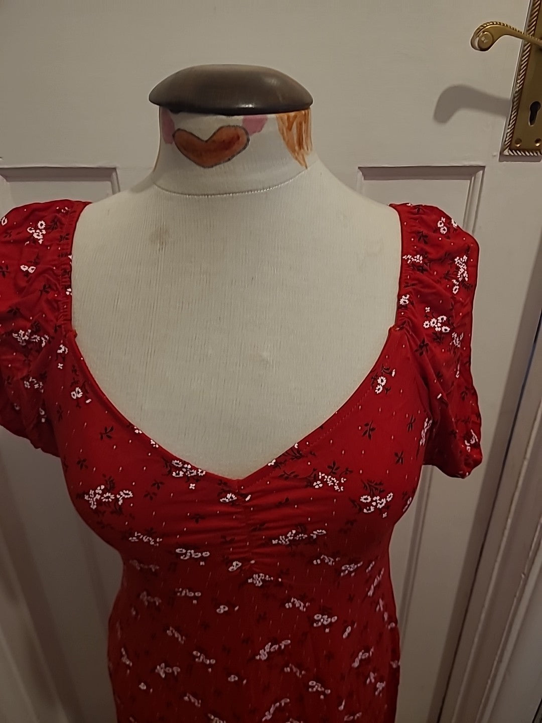 Ladies Peacocks Size 10 Red White Black Floral Short Sleeved Dress