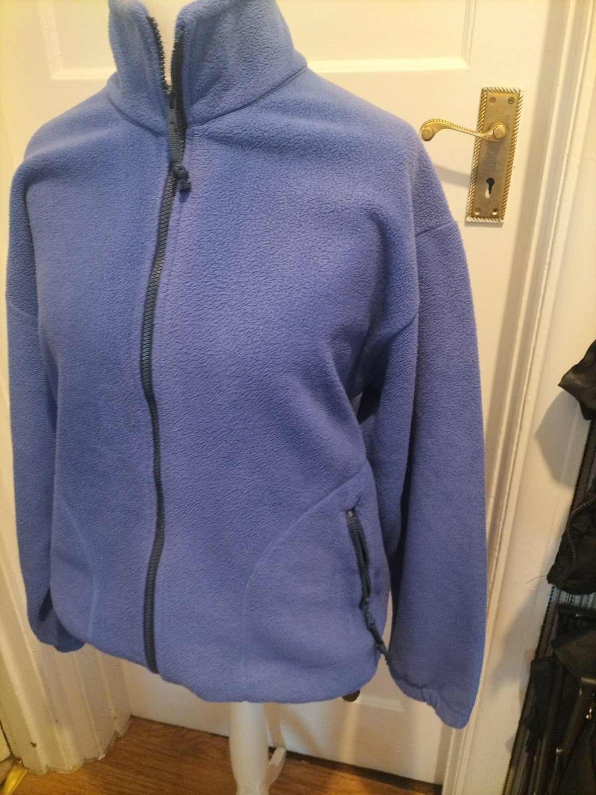 Ladies Size XL Bluey Purple Zipped Jumper